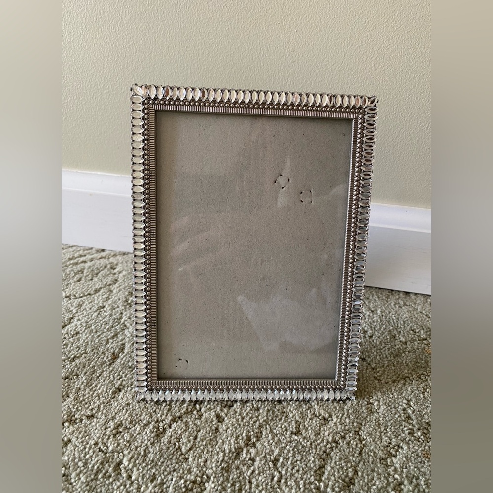 NEW 5x7 Picture Frame